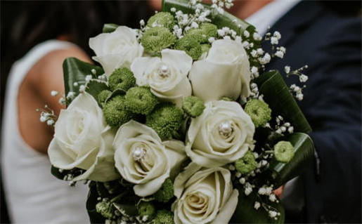 2028年8月18日适合嫁娶吗,嫁娶吉日查询