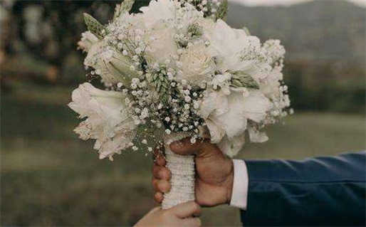 今天万年历2028年8月13日嫁娶吉日,嫁娶好日子查询