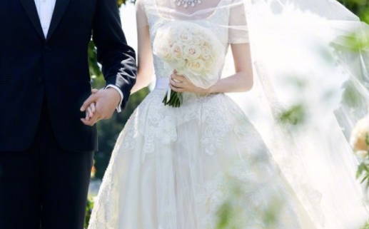 今日农历2025年冬月十四黄历办婚礼推荐吗,结婚吉日