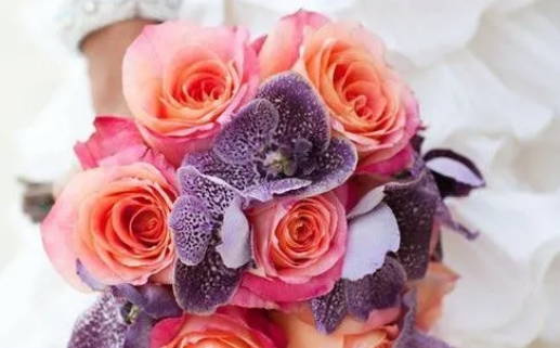 今天2027年8月30日万年历办证吉日查询,领证是好日子吗