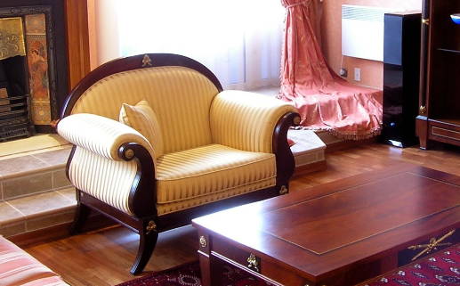 今日2027年3月23日迁居新址老黄历适合吗,农历2027年二月十六乔迁日子