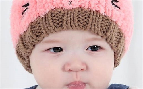 八字五行与罗姓：2025年12月28日出生女宝宝的理想名字分析