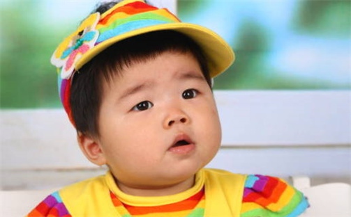 龚姓男宝宝起名大全：2025年11月12日生辰八字喜用神分析