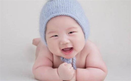 万姓女生如何取一个阳光活泼的好名字？