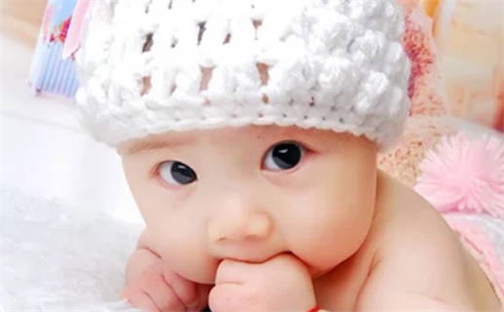 文姓2025/12/09出生男宝宝起名全攻略：名字推荐与禁忌字分析