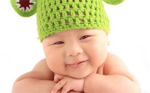 文姓女生文雅内涵名字推荐：五行分析让起名更科学