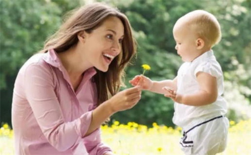 2025年12月23日毛姓女宝宝起名必读：八字喜忌用字详解