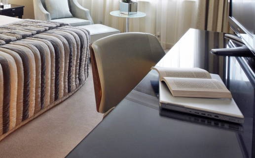 今日是否适合房屋装饰,2029年5月6日黄历宜忌分析